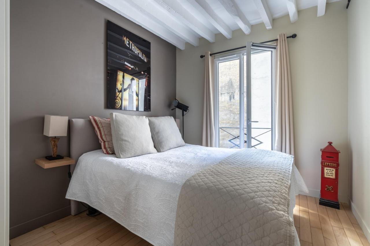 Room In Apartment - Cosy Place In The Hear Of Παρίσι Εξωτερικό φωτογραφία