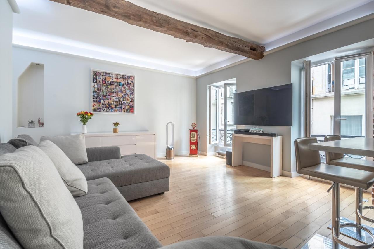 Room In Apartment - Cosy Place In The Hear Of Παρίσι Εξωτερικό φωτογραφία